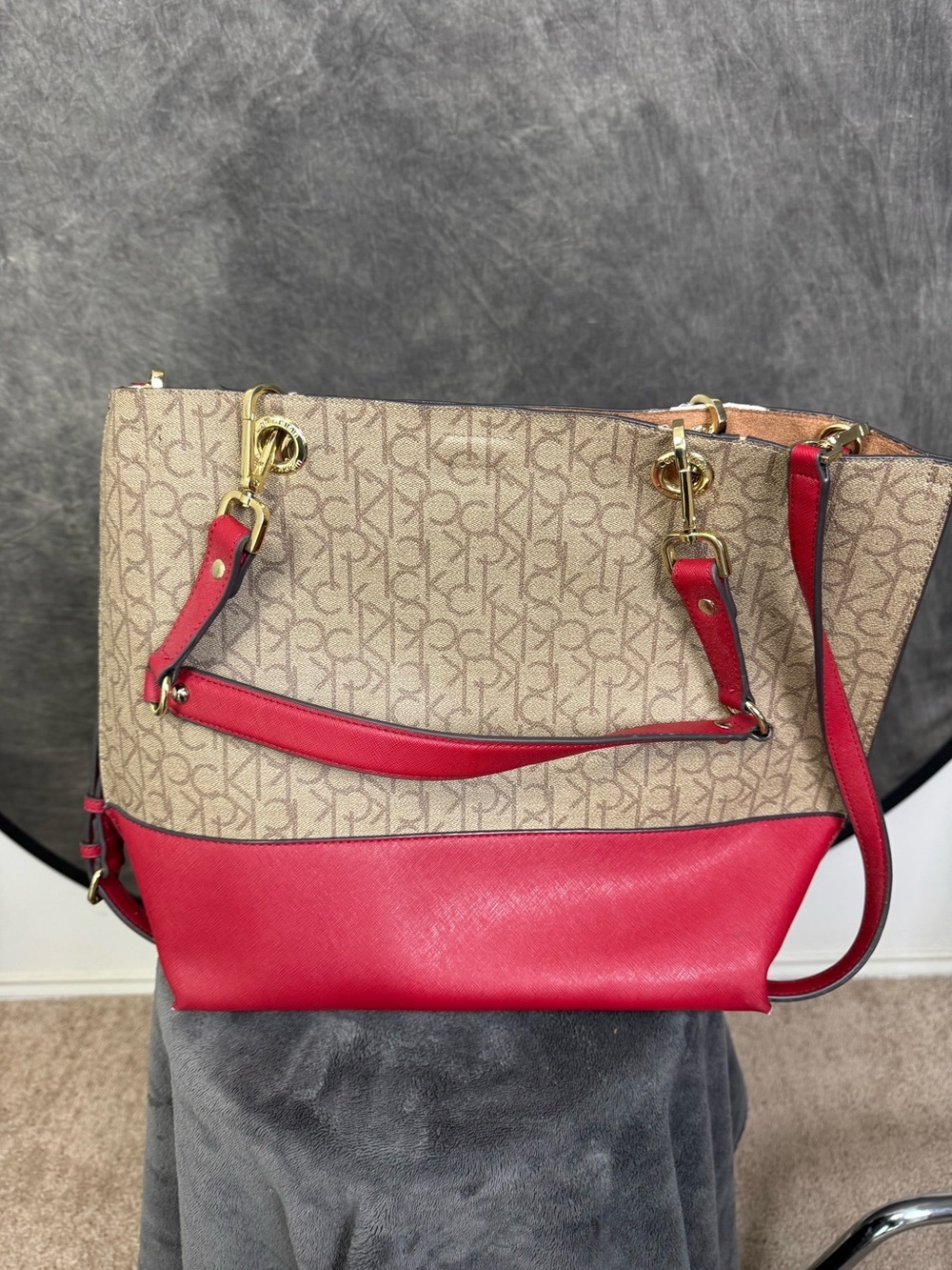 Calvin Klein Red Monogram Tote Bag Set | Large Tote & Matching Crossbody Purse - Picture 3 of 10